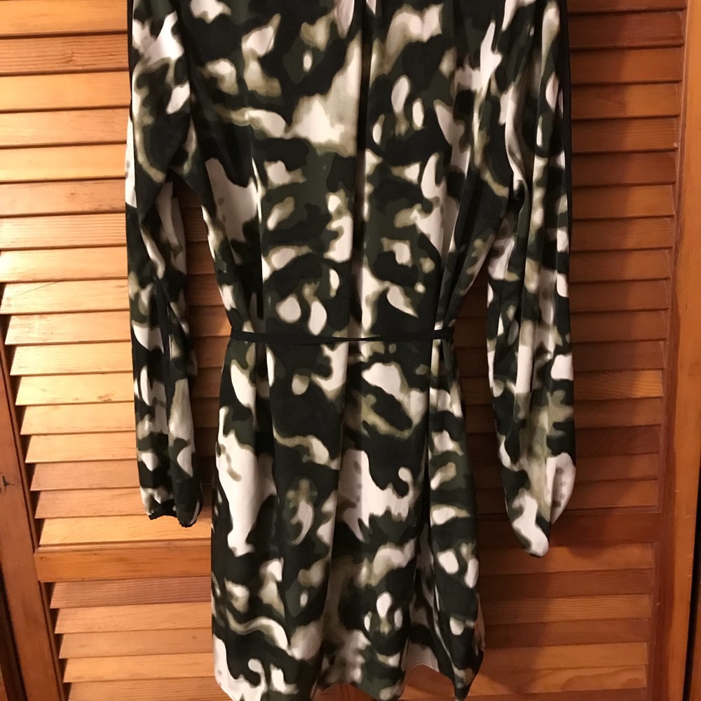 Camo-like long sleeve dress